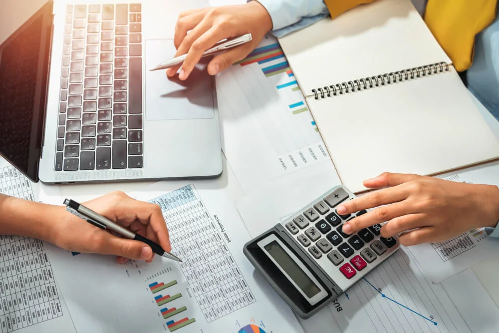 Setting a new years resolution 2023 to hire an accountant for better planning